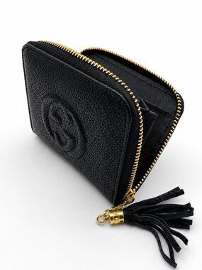 Black Pebbled Leather Zip Wallet Tassel Gold Hardware Compact Luxury GG